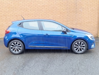 Used Renault Clio 2023 for sale - 78945879: Photo