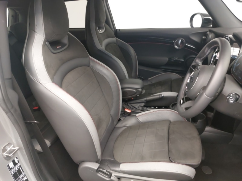 Used MINI Hatch 2023 for sale - 77877123: Photo 11