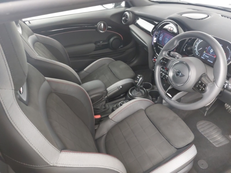 Used MINI Hatch 2023 for sale - 77877123: Photo 4