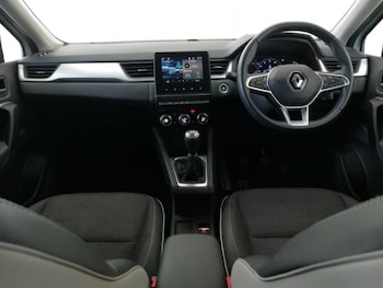 Used Renault Captur 2023 for sale - 79242477: Photo