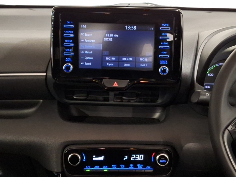 Used Toyota Yaris 2022 for sale - 76347516: Photo 11