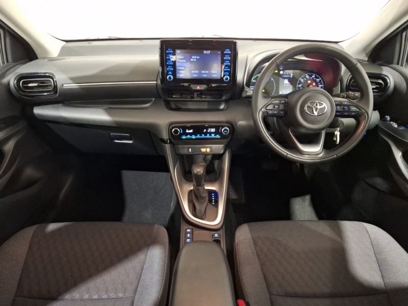 Used Toyota Yaris 2022 for sale - 76347516: Photo 2