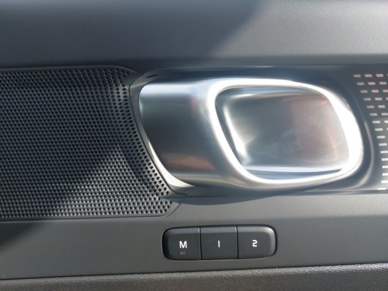 Used Volvo XC40 2025 for sale - 77552902: Photo 12