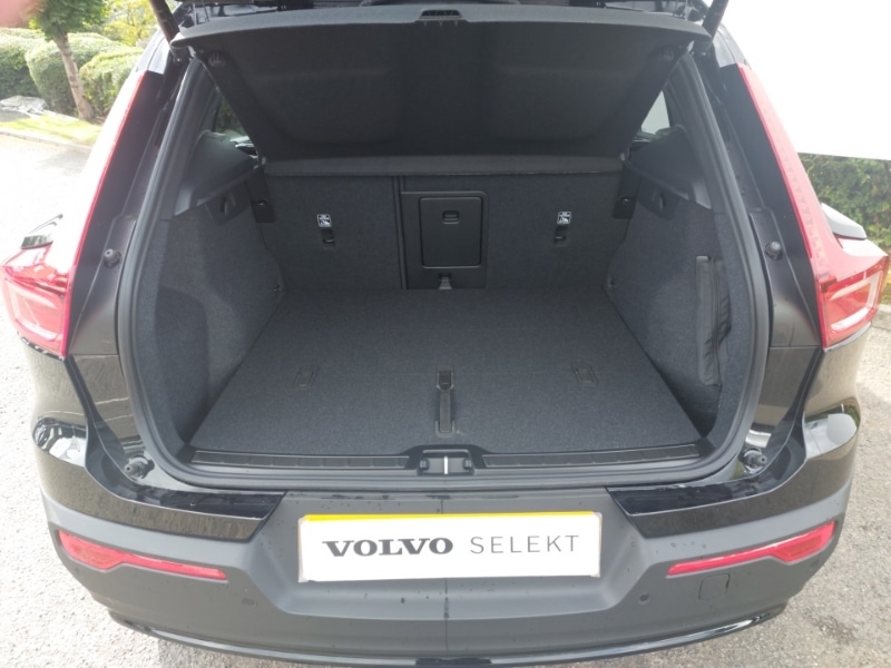 Used Volvo XC40 2025 for sale - 77552902: Photo 8