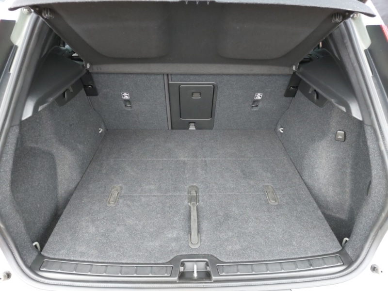 Used Volvo XC40 2024 for sale - 77169540: Photo 8