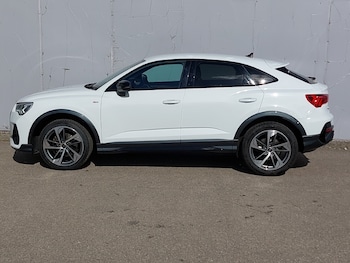 Used Audi Q3 2023 for sale - 79397290: Photo