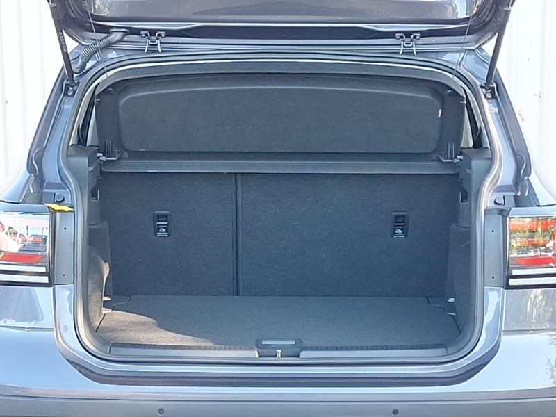 Used Volkswagen T-Cross 2025 for sale - 76708596: Photo 8