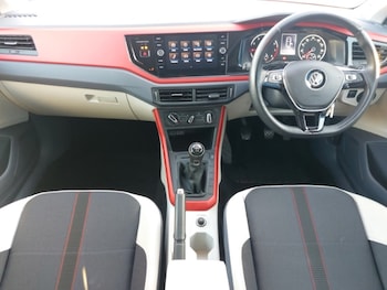 Used Volkswagen Polo 2019 for sale - 76967457: Photo