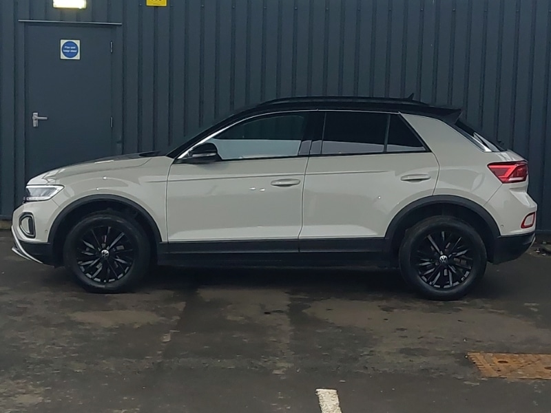 Used Volkswagen T-Roc 2023 for sale - 77423878: Photo 4