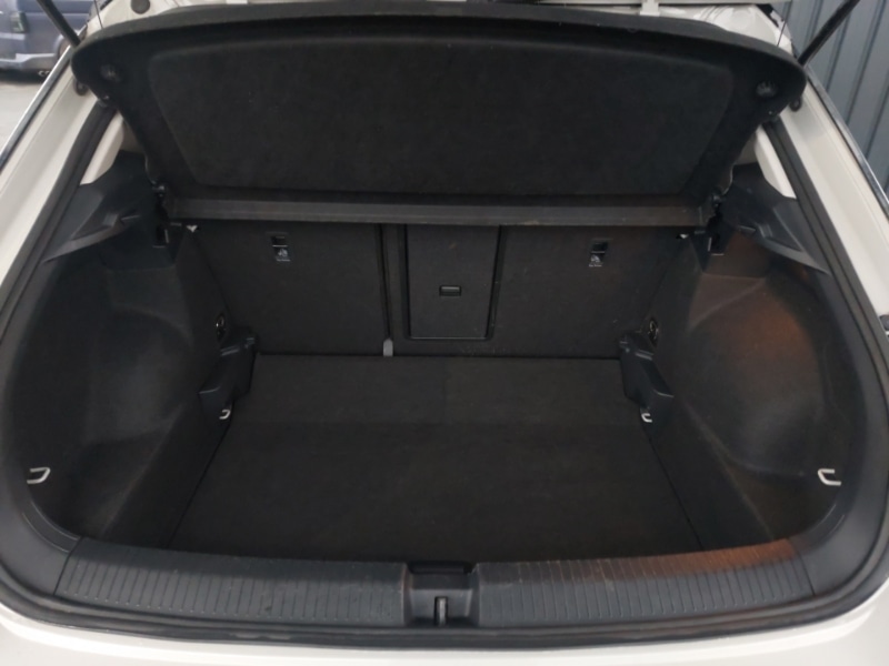 Used Volkswagen T-Roc 2023 for sale - 77423878: Photo 8