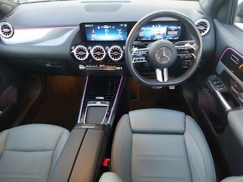 Used Mercedes-Benz GLA 2023 for sale - 78952379: Photo