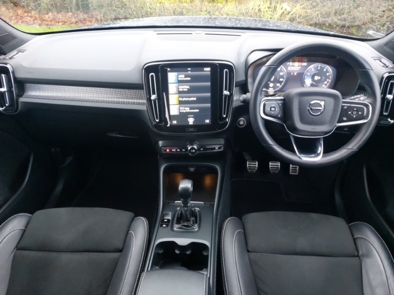 Used Volvo XC40 2021 for sale - 77955928: Photo 2