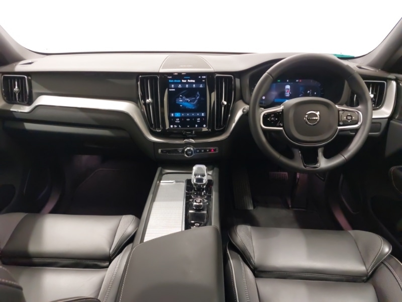 Used Volvo XC60 2024 for sale - 76720664: Photo 2