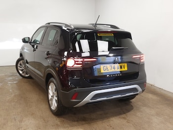 Used Volkswagen T-Cross 2024 for sale - 77160401: Photo