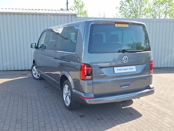 Used Volkswagen Transporter Shuttle 2024 for sale - 78952426: Photo