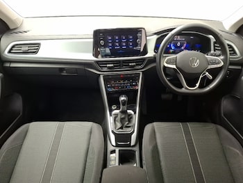 Used Volkswagen T-Roc 2023 for sale - 78392033: Photo