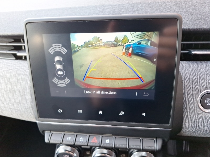 Used Renault Clio 2024 for sale - 76708900: Photo 11