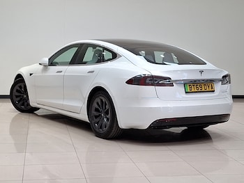 Used Tesla Model S 2019 for sale - 76537558: Photo