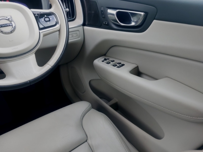 Used Volvo XC60 2022 for sale - 77046702: Photo 10