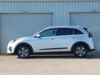 Used Kia Niro 2020 for sale - 78940451: Photo