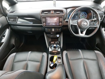 Used Nissan Leaf 2022 for sale - 77371542: Photo