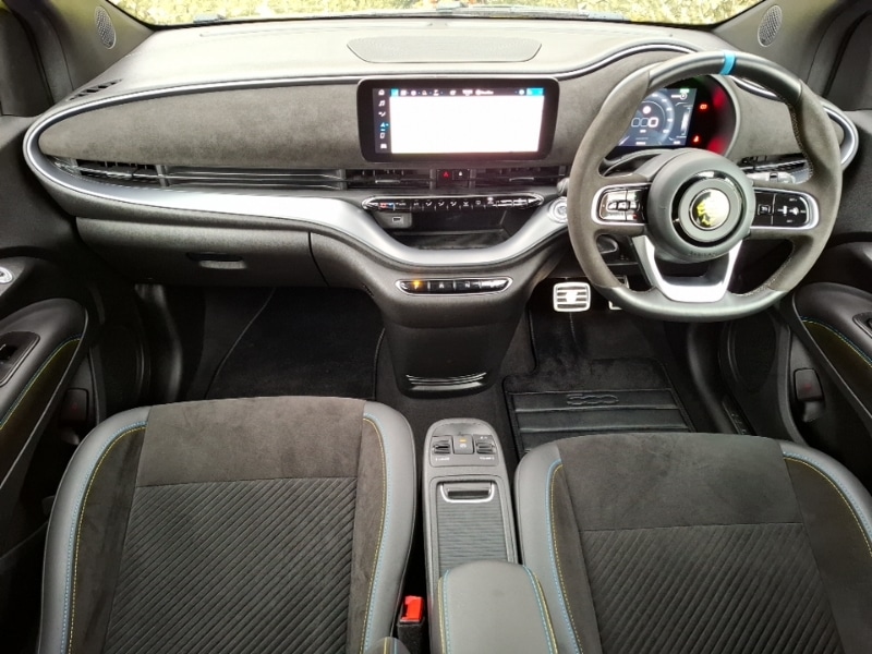 Used Abarth 500 2024 for sale - 76959403: Photo 2