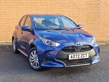 Used Toyota Yaris 2023 for sale - 77876180: Photo