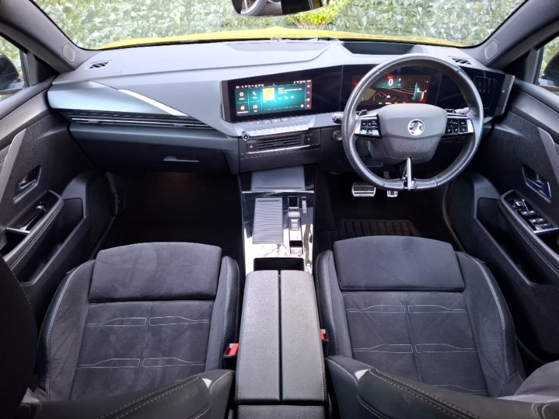 Used Vauxhall Astra 2023 for sale - 77777811: Photo 2