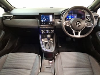 Used Renault Clio 2023 for sale - 78704282: Photo
