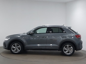 Used Volkswagen T-Roc 2022 for sale - 77949020: Photo