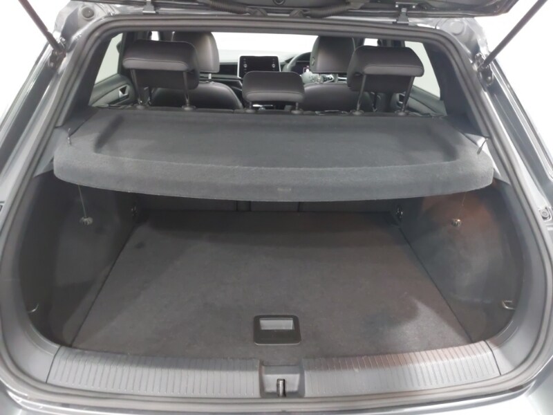 Used Volkswagen T-Roc 2022 for sale - 77949020: Photo 8