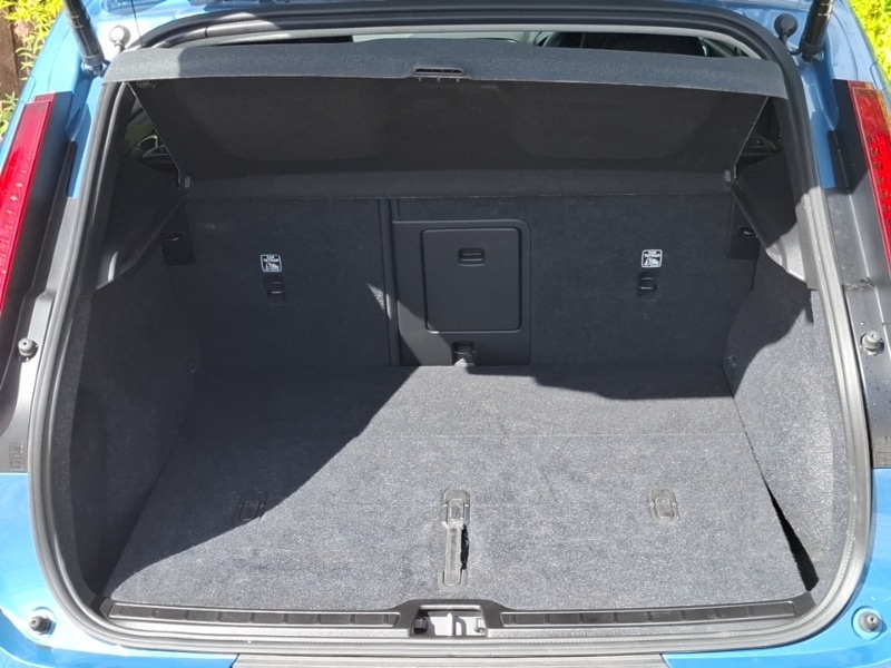 Used Volvo XC40 2024 for sale - 76440198: Photo 8