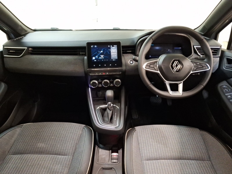 Used Renault Clio 2024 for sale - 78071459: Photo 2