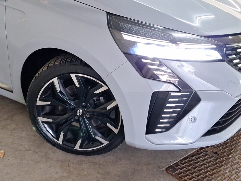 Used Renault Clio 2024 for sale - 78071459: Photo 9