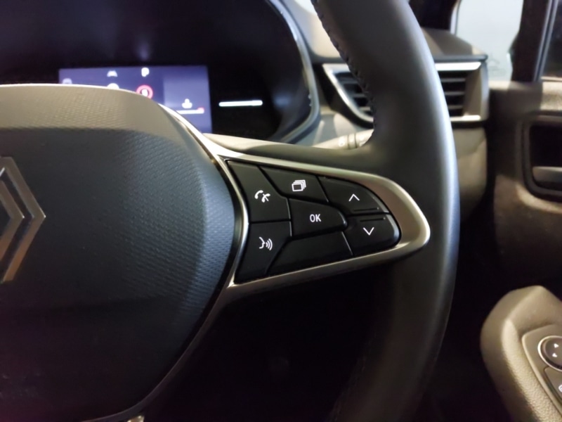 Used Renault Clio 2025 for sale - 77467412: Photo 11