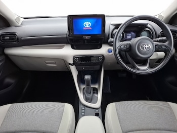Used Toyota Yaris 2023 for sale - 79019982: Photo