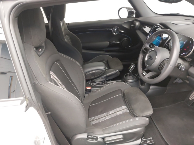 Used MINI Hatch 2023 for sale - 78221034: Photo 6