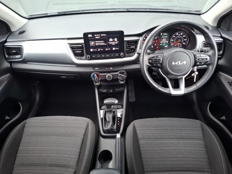 Used Kia Stonic 2024 for sale - 76492666: Photo 2