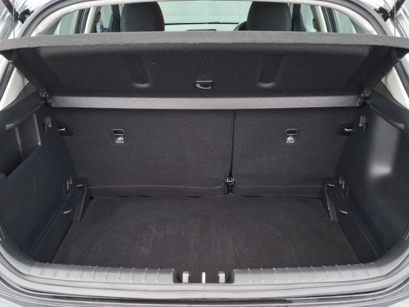 Used Kia Stonic 2024 for sale - 76492666: Photo 8