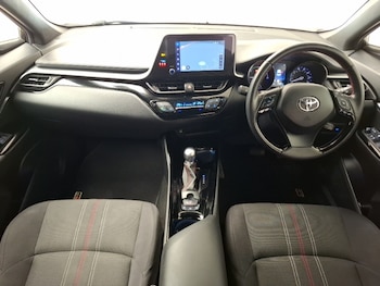 Used Toyota C-HR 2023 for sale - 78447100: Photo