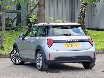 Used MINI Cooper 2025 for sale - 79332028: Photo