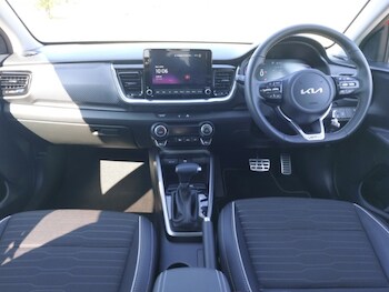 Used Kia Stonic 2024 for sale - 78422963: Photo