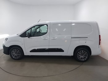 Used Citroen Berlingo 2024 for sale - 76293838: Photo