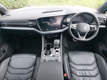 Used Volkswagen Touareg 2023 for sale - 78328201: Photo