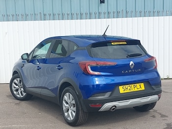Used Renault Captur 2021 for sale - 79273497: Photo