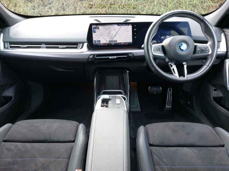 Used BMW iX1 2023 for sale - 77142423: Photo 2