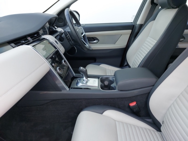 Used Land Rover Discovery Sport 2022 for sale - 76846772: Photo 5