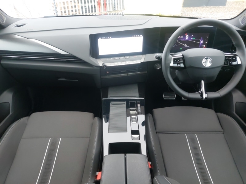 Used Vauxhall Astra 2024 for sale - 77253525: Photo 2