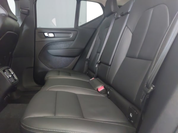 Used Volvo XC40 2024 for sale - 76328709: Photo 6