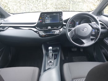 Used Toyota C-HR 2022 for sale - 78940579: Photo